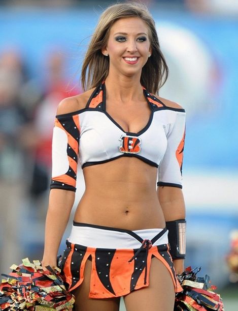 Sarah Jones Ex Bengals Cheerleader Takes Deal In Sex Case